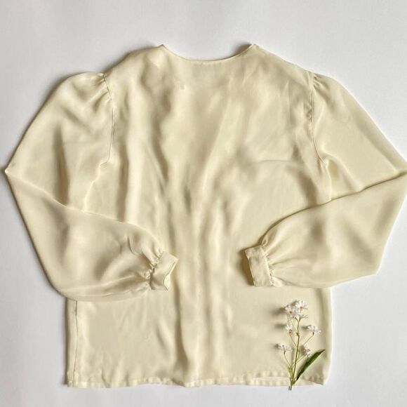 Sheer vintage blouse - Picture 2 of 7